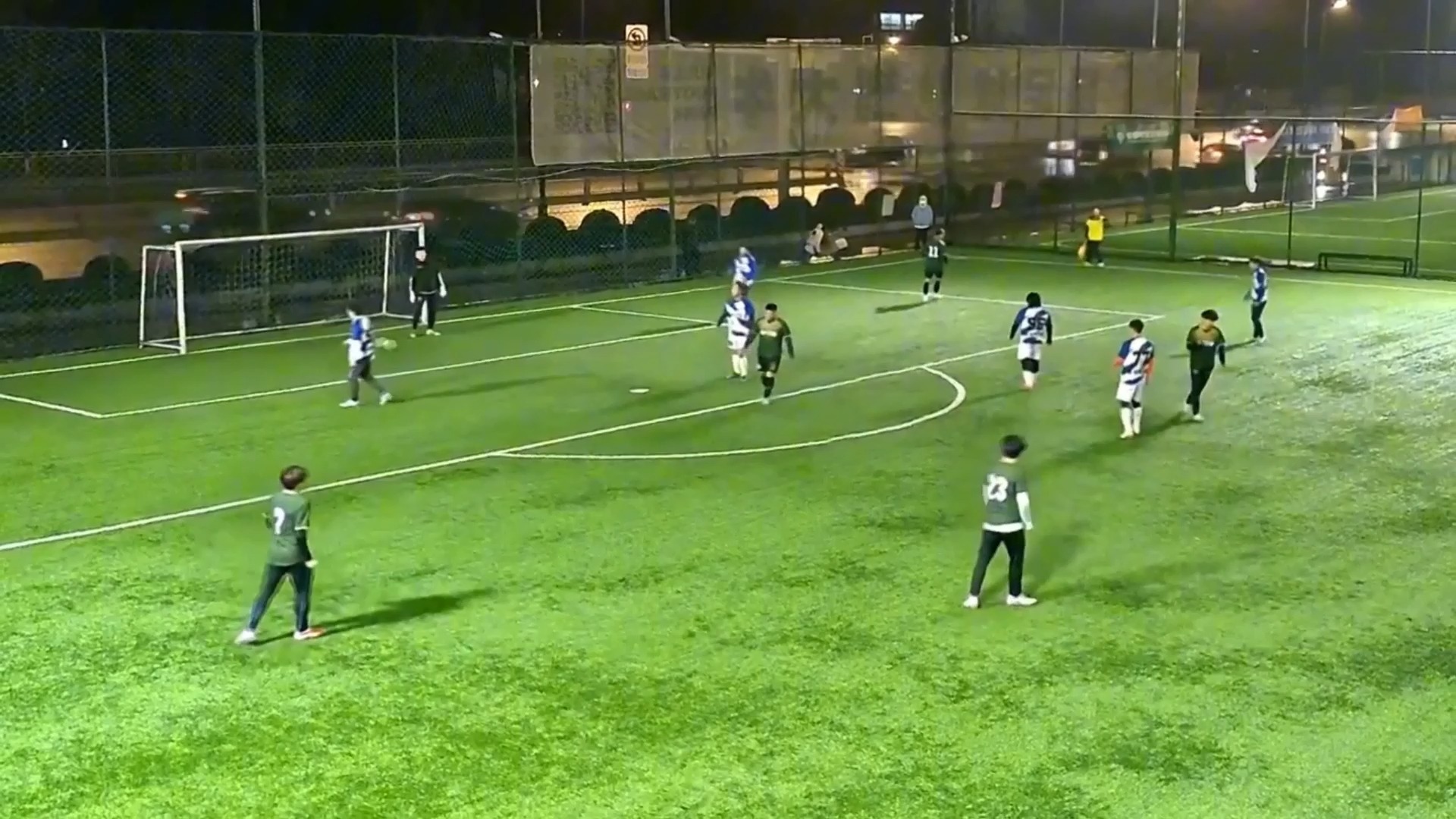 开云体育官方入口-不及球员劲爆进球，助队夺取胜利的简单介绍