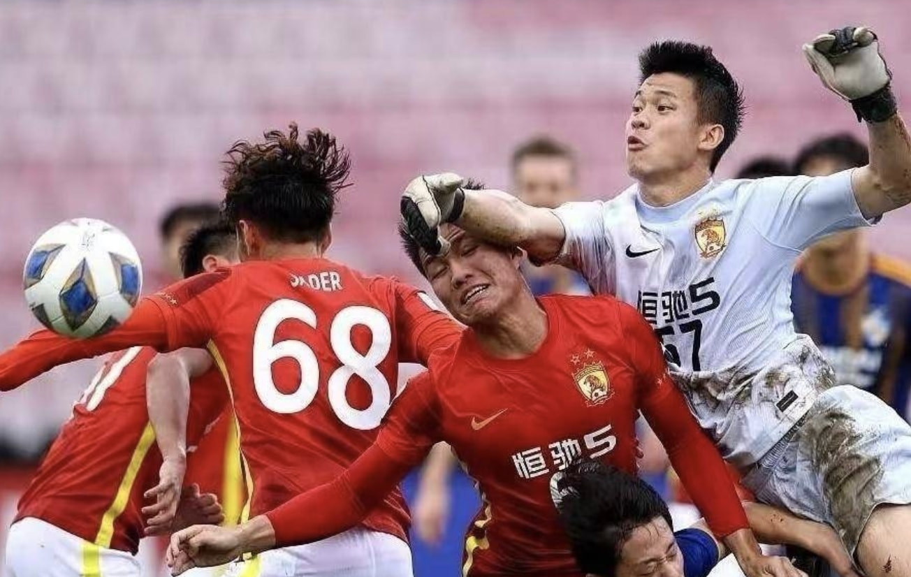 开云体育-逆袭之路：广州恒大主场比击败蔚山现代的简单介绍