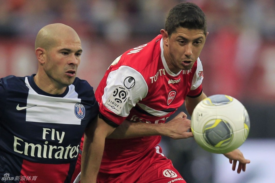 开云体育中国官网-瓦朗谢纳惊艳登顶，法甲突发事件的简单介绍