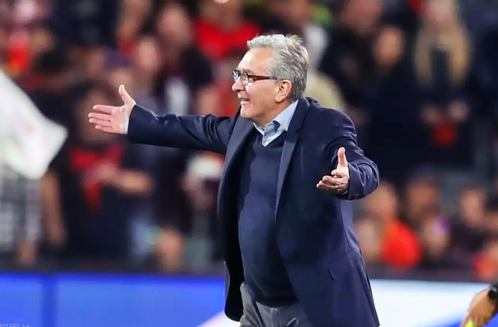 关于客场失利成为球队顽疾，主帅紧急研究的信息