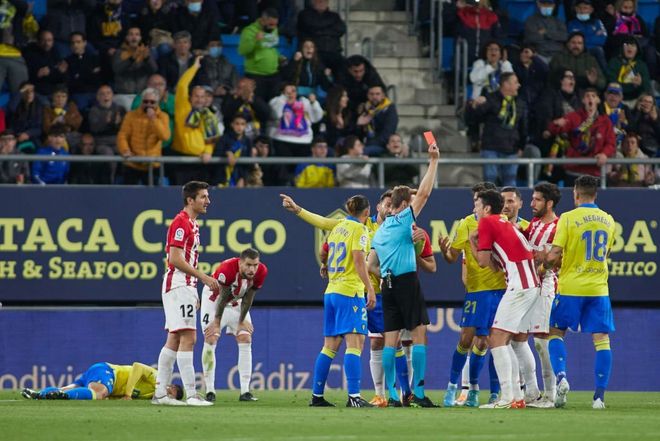 加的斯再遇失败,保级形势严峻的简单介绍 加的斯再遇失败,保级形势严峻的简单介绍