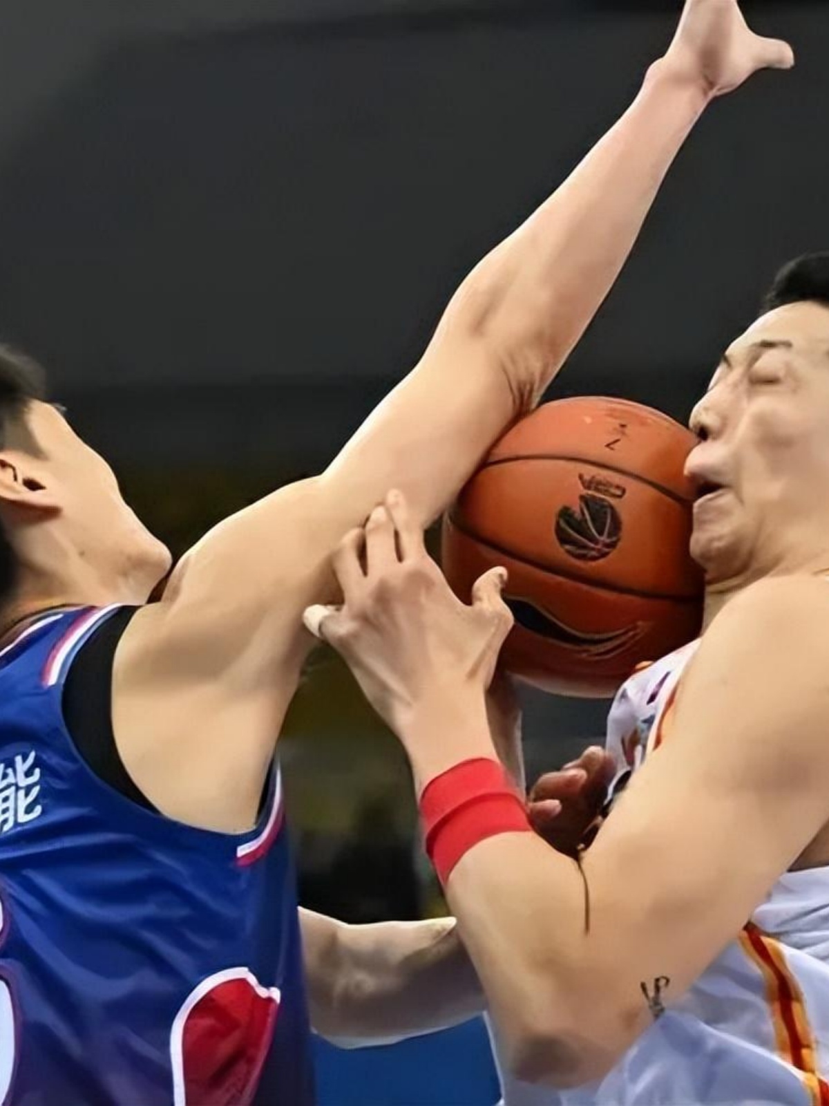 开云体育入口-包含战术调整危机时刻，球队经理积极应对变化挑战的词条