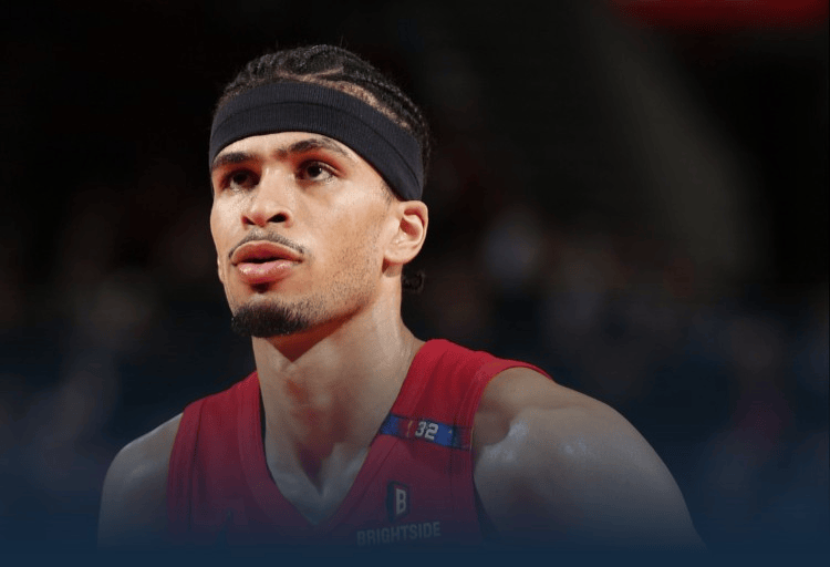 开云体育网页版-开拓者力克马刺，取得胜利