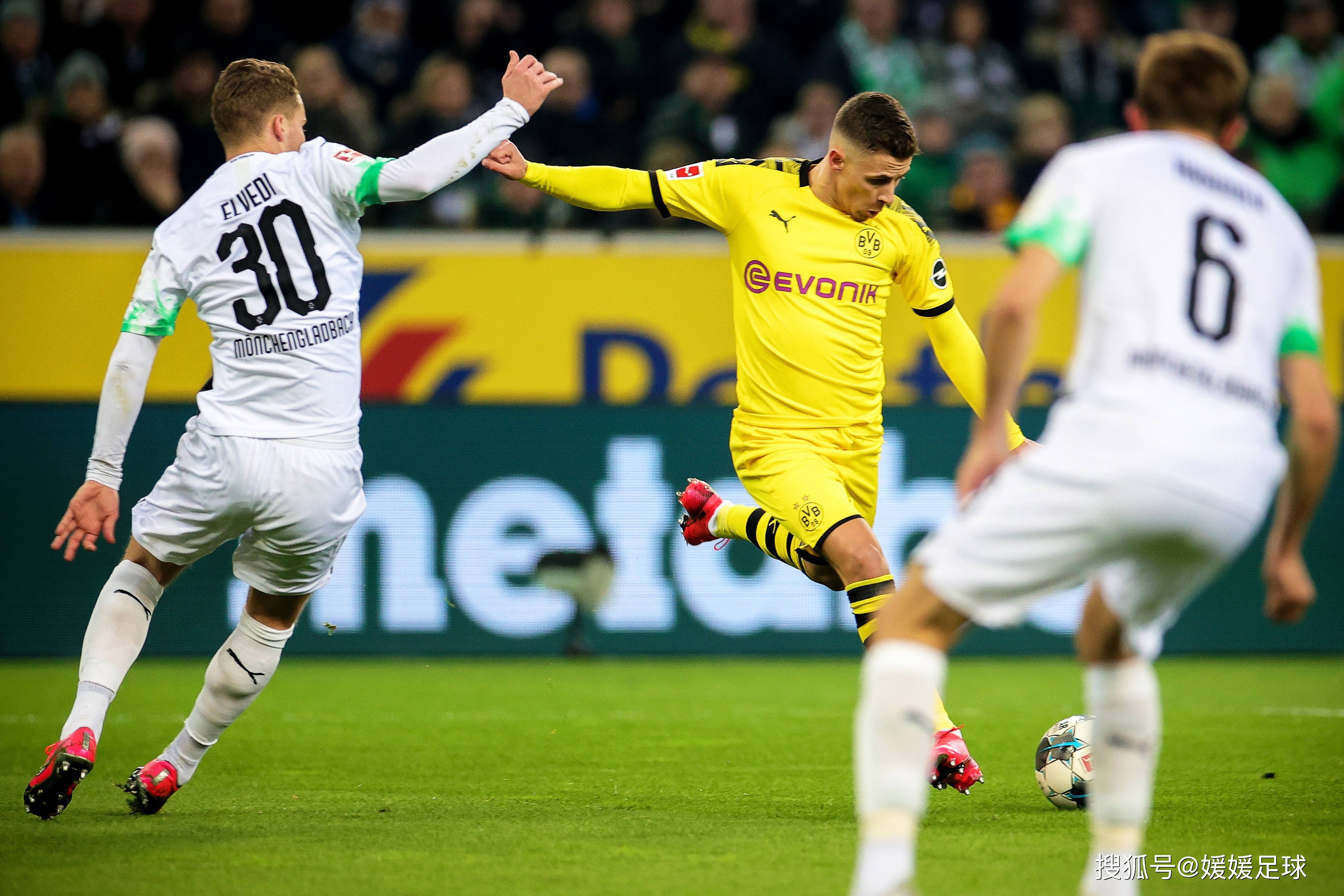 关于奥格斯堡客场失利，战绩难言理想的信息